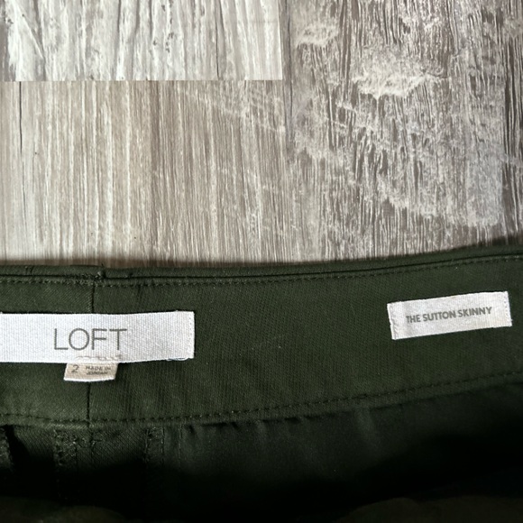 LOFT The Sutton Skinny Size 2 Women’s Pants - Forest Green - Picture 3 of 4